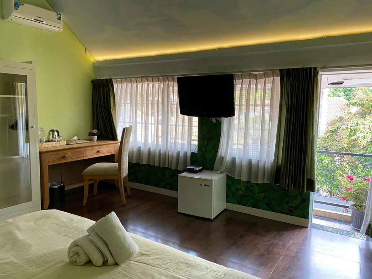 La Nostalgie Boutique Guest House Bandung Kültér fotó