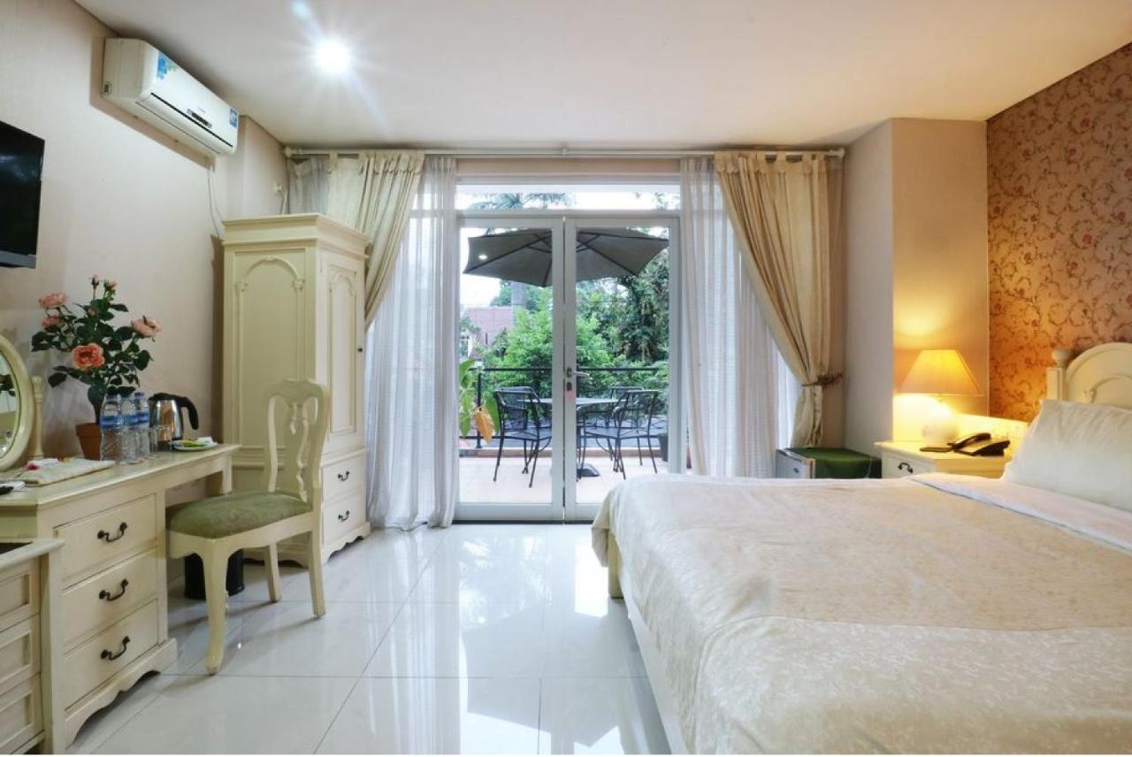 La Nostalgie Boutique Guest House Bandung Kültér fotó