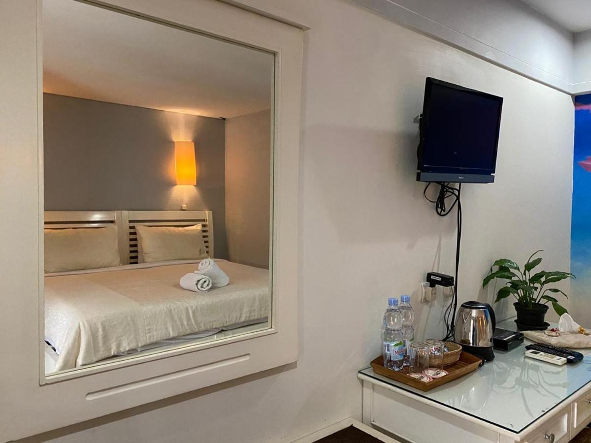 La Nostalgie Boutique Guest House Bandung Kültér fotó