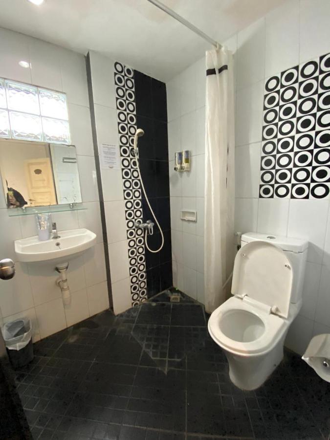 La Nostalgie Boutique Guest House Bandung Kültér fotó