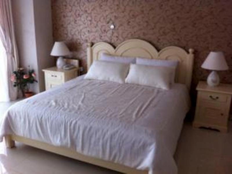 La Nostalgie Boutique Guest House Bandung Kültér fotó