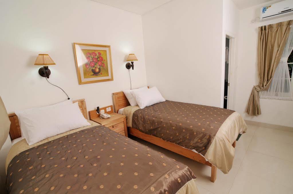 La Nostalgie Boutique Guest House Bandung Kültér fotó