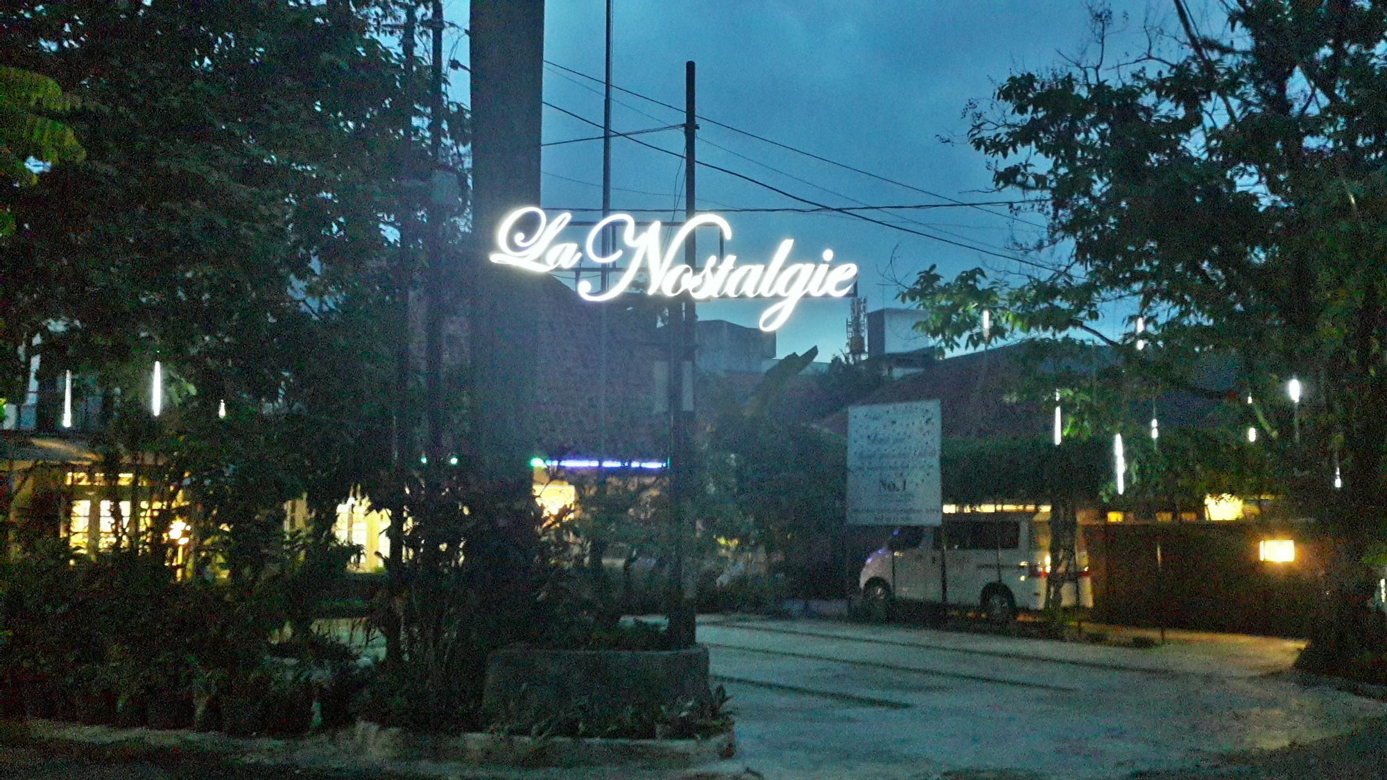 La Nostalgie Boutique Guest House Bandung Kültér fotó